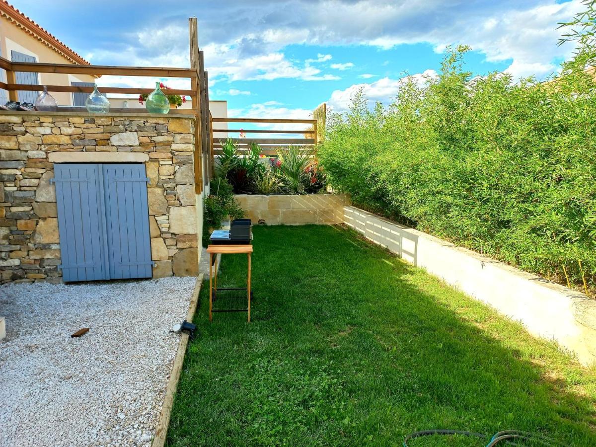 Charmante villa dans un village paisible aux portes d'Uzès et des Cévennes Saint-Hippolyte-de-Caton Esterno foto