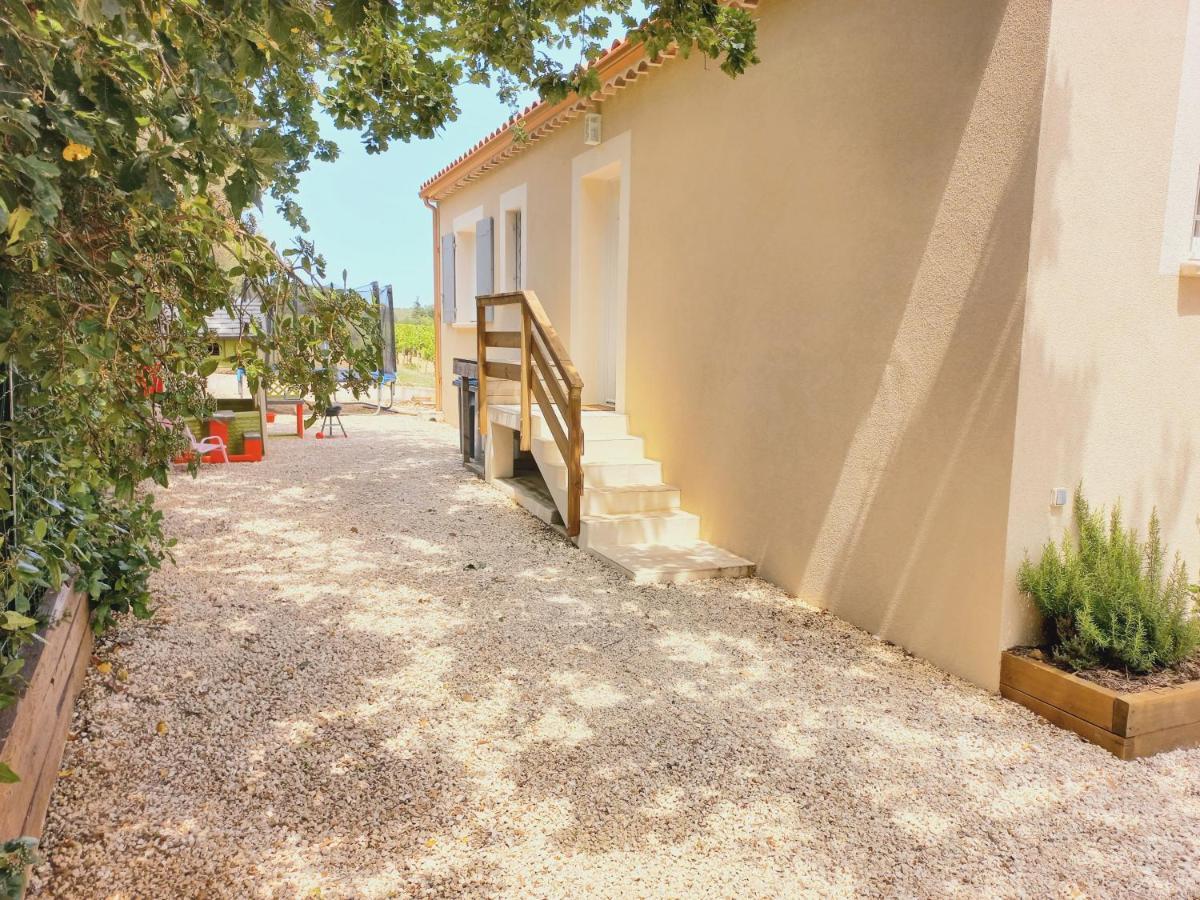 Charmante villa dans un village paisible aux portes d'Uzès et des Cévennes Saint-Hippolyte-de-Caton Esterno foto