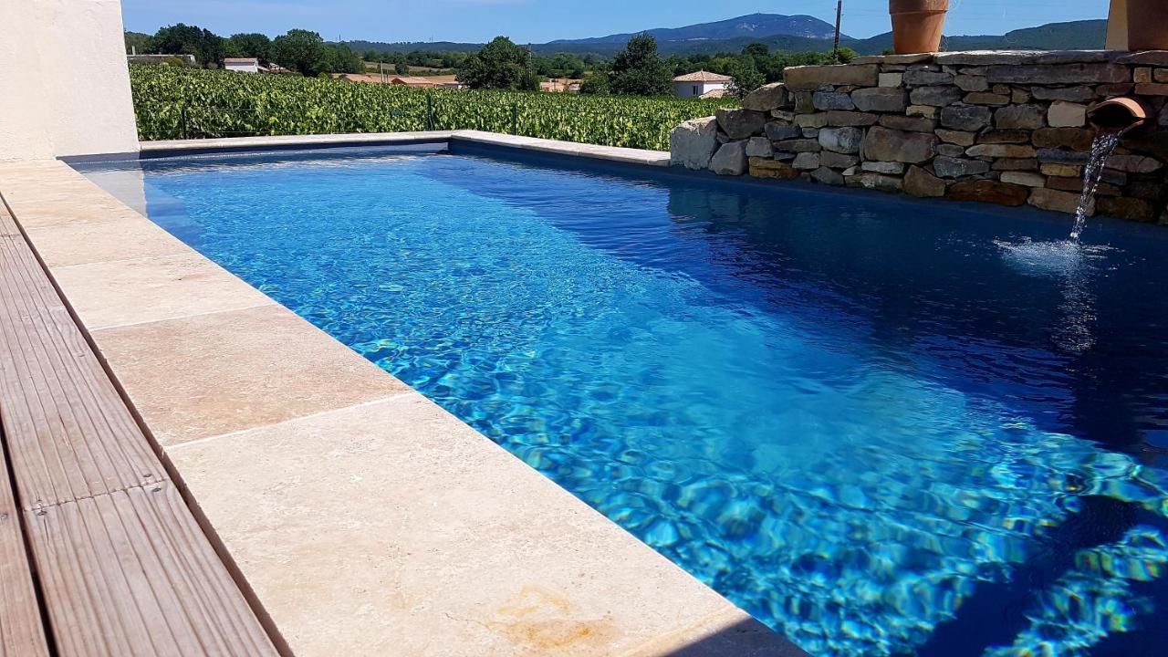 Charmante villa dans un village paisible aux portes d'Uzès et des Cévennes Saint-Hippolyte-de-Caton Esterno foto